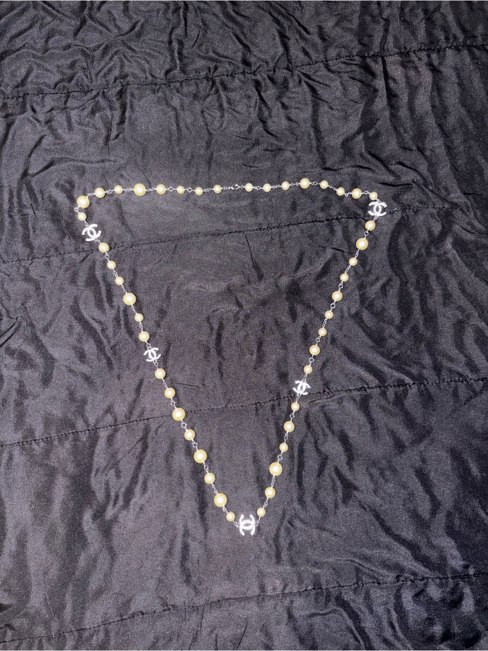 CHANEL Cream Pearl and Silver CC Logo Necklace